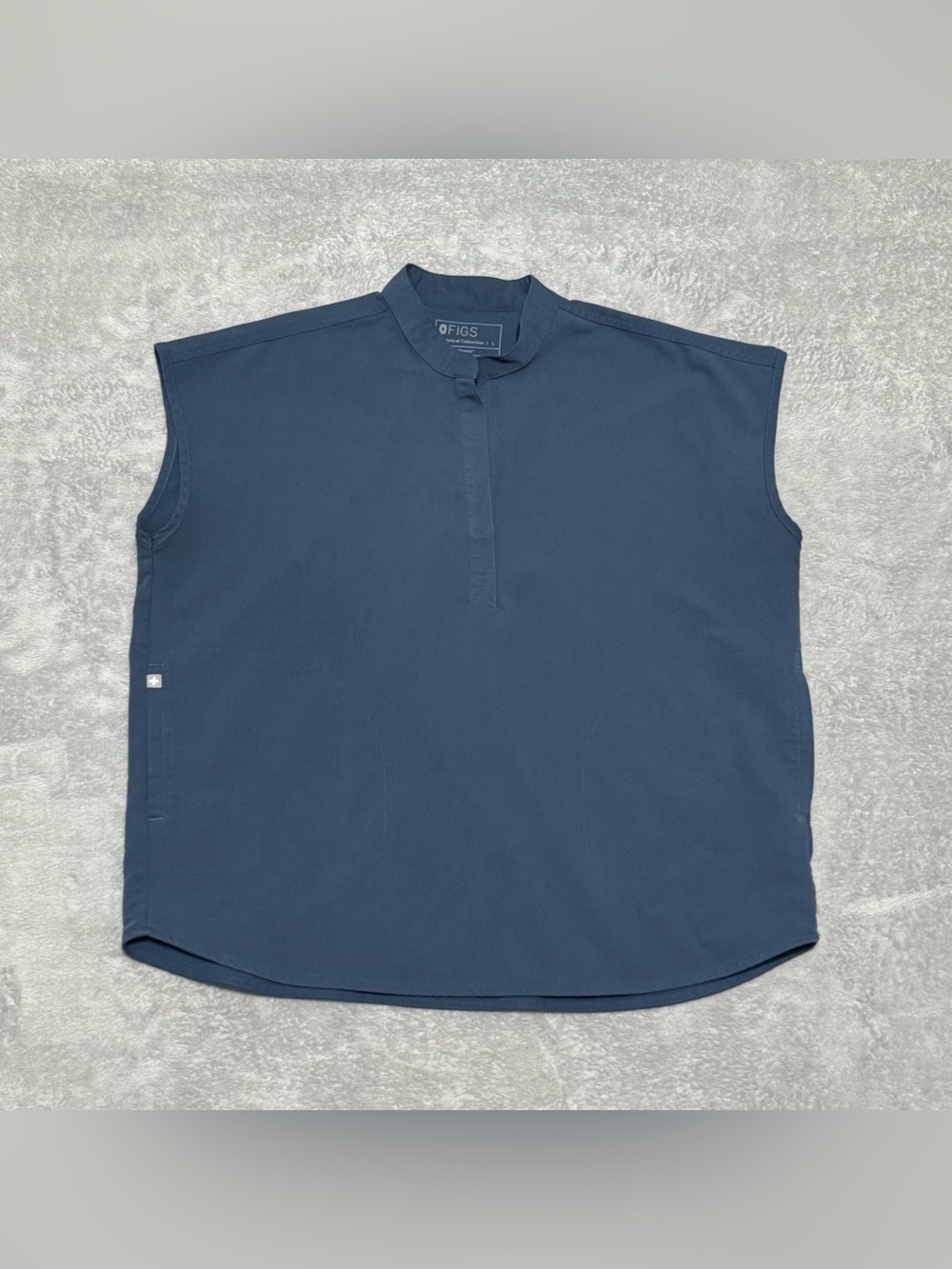 FIGS Casma Sleeveless Scrub Top Womens L Navy Medical Healthcare Uniform Medical